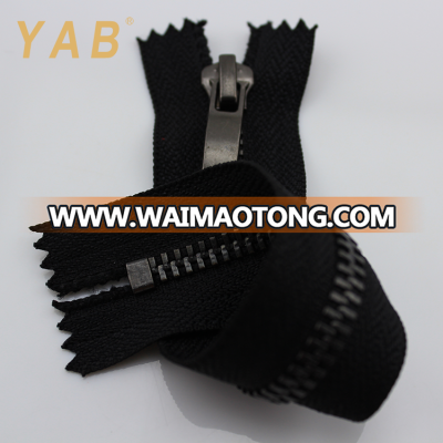 YAB Cheap Products OEKO-TEX100 Custom Size Black Metal Teeth Closed End Zipper